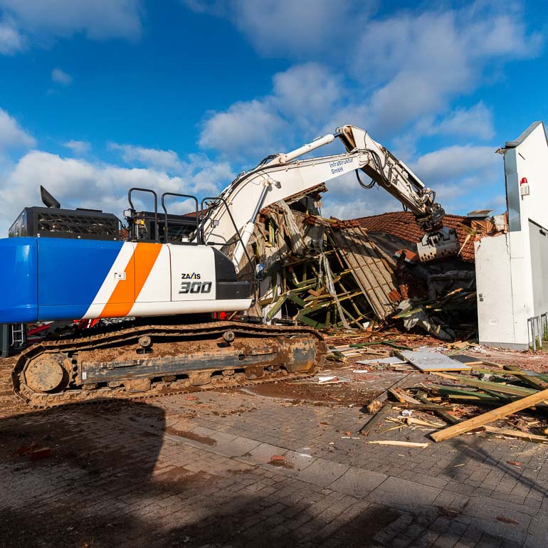Abbrucharbeiten
