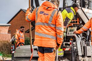 Erschließungsarbeiten für Feuerwehr und Gewerbefläche Erschließungsarbeiten für Feuerwehr und Gewerbefläche