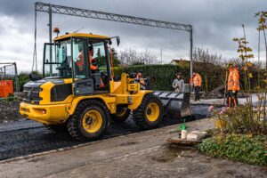 Erschließungsarbeiten für Feuerwehr und Gewerbefläche Erschließungsarbeiten für Feuerwehr und Gewerbefläche